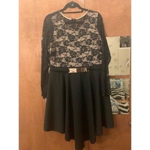 Lace Long-Sleeved Cocktail Dress